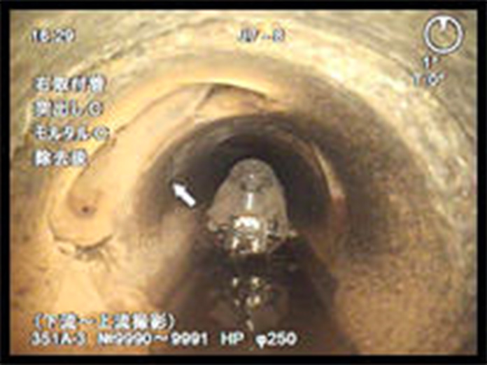 穿孔ロボット写真03