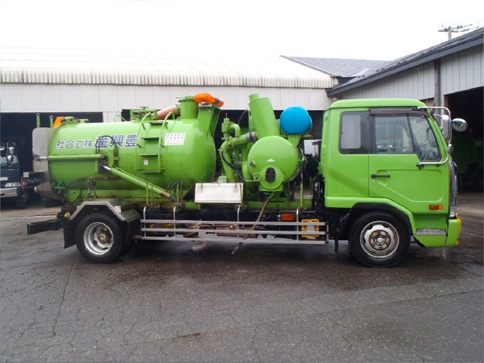 5t特殊強力吸引車